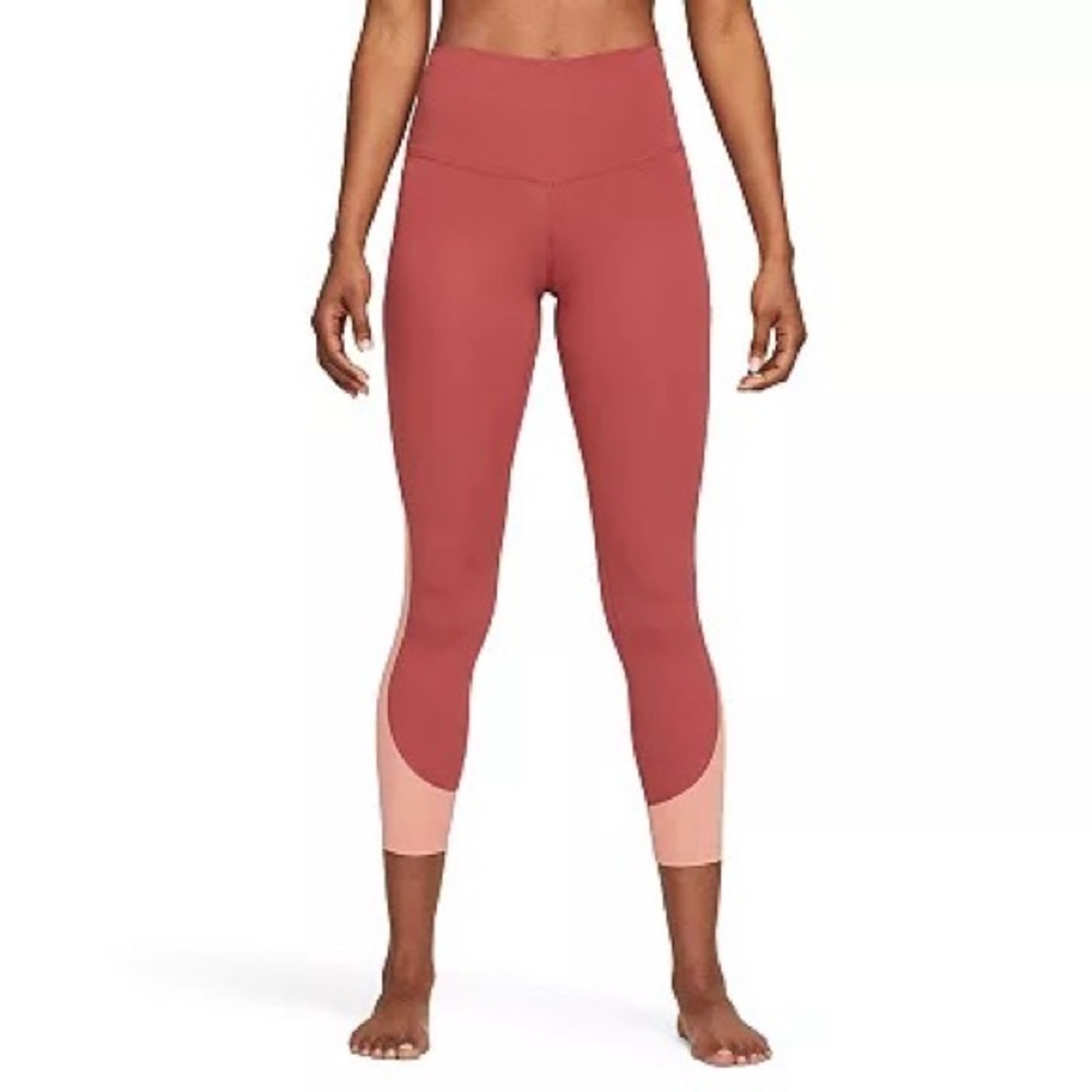 NIKE Dri-FIT Colorblock High-Waisted 7/8 Leggings